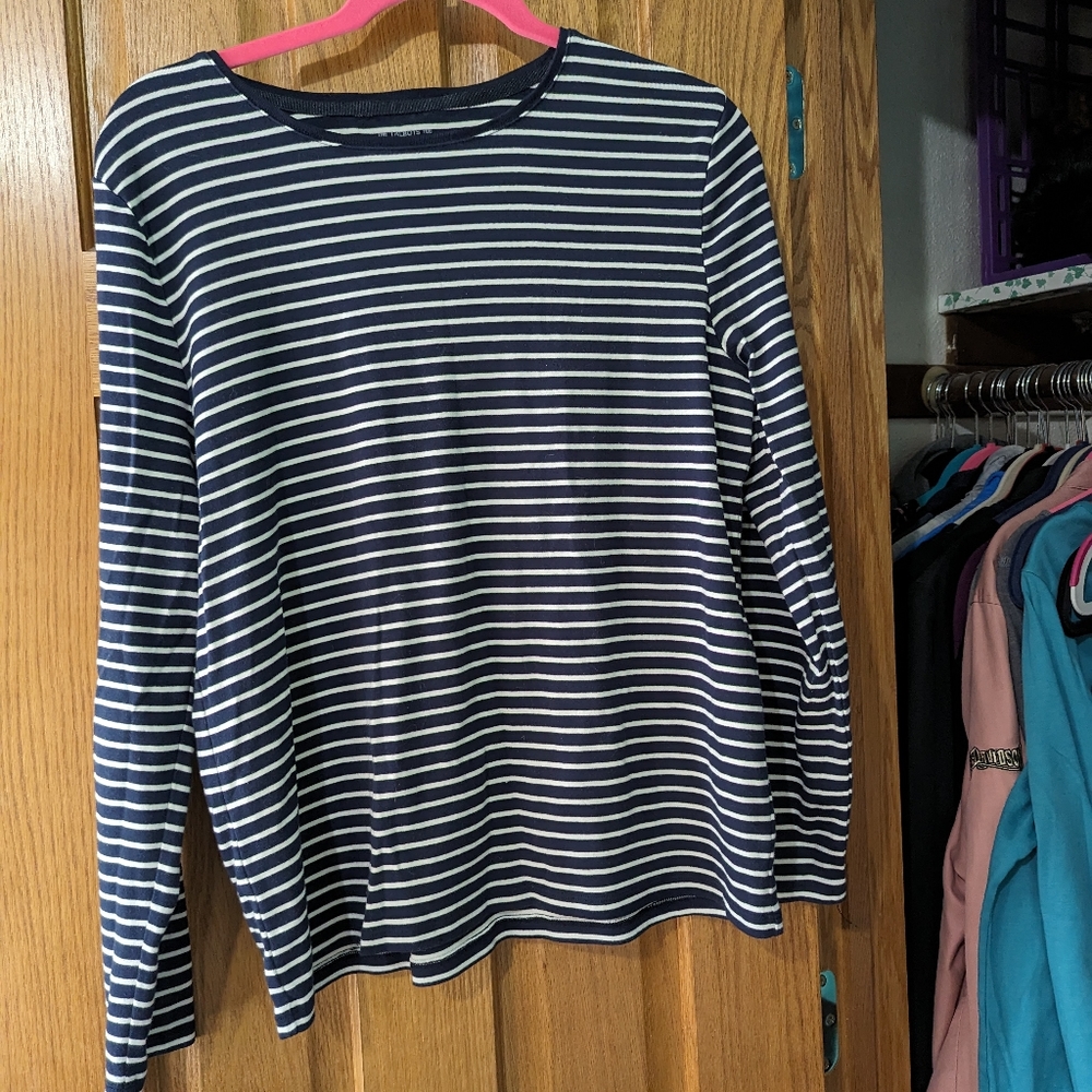 Talbots NWOT navy blue and white striped top XL